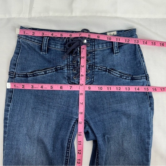 We The Free People Size 24 Mid Rise Lace Up Boot Cut Stretch Jeans READ - Picture 13 of 14